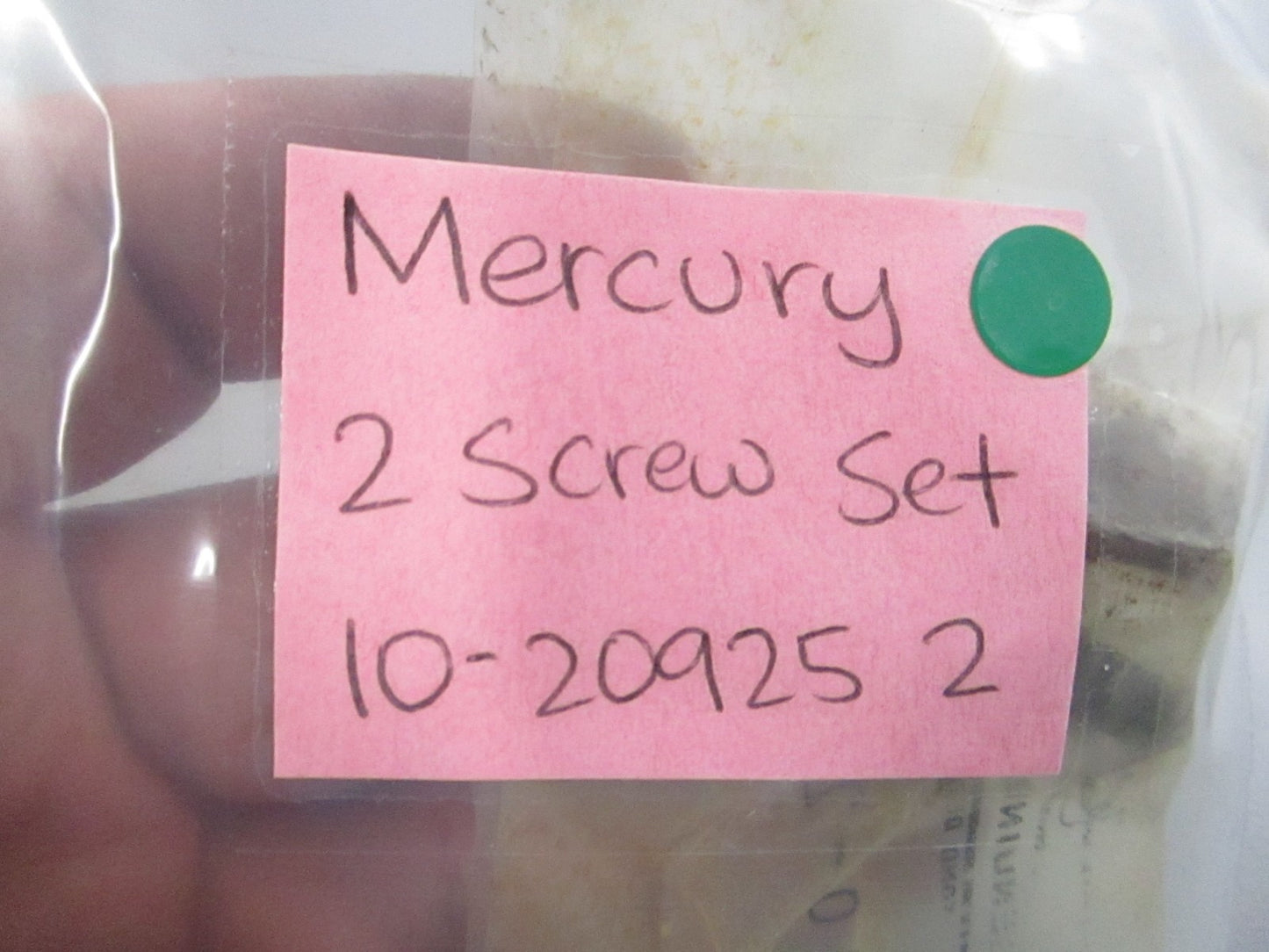 NEW OEM 10-20925 2 Mercury Quicksilver 2 Screw Set 0810