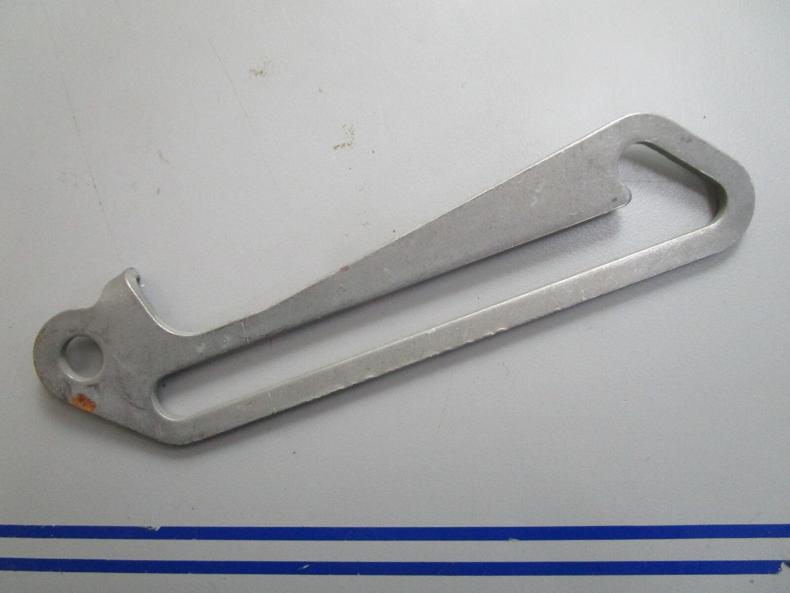 *NEW OEM* 0820 OMC Johnson Evinrude Tilt Lock 329498 0329498