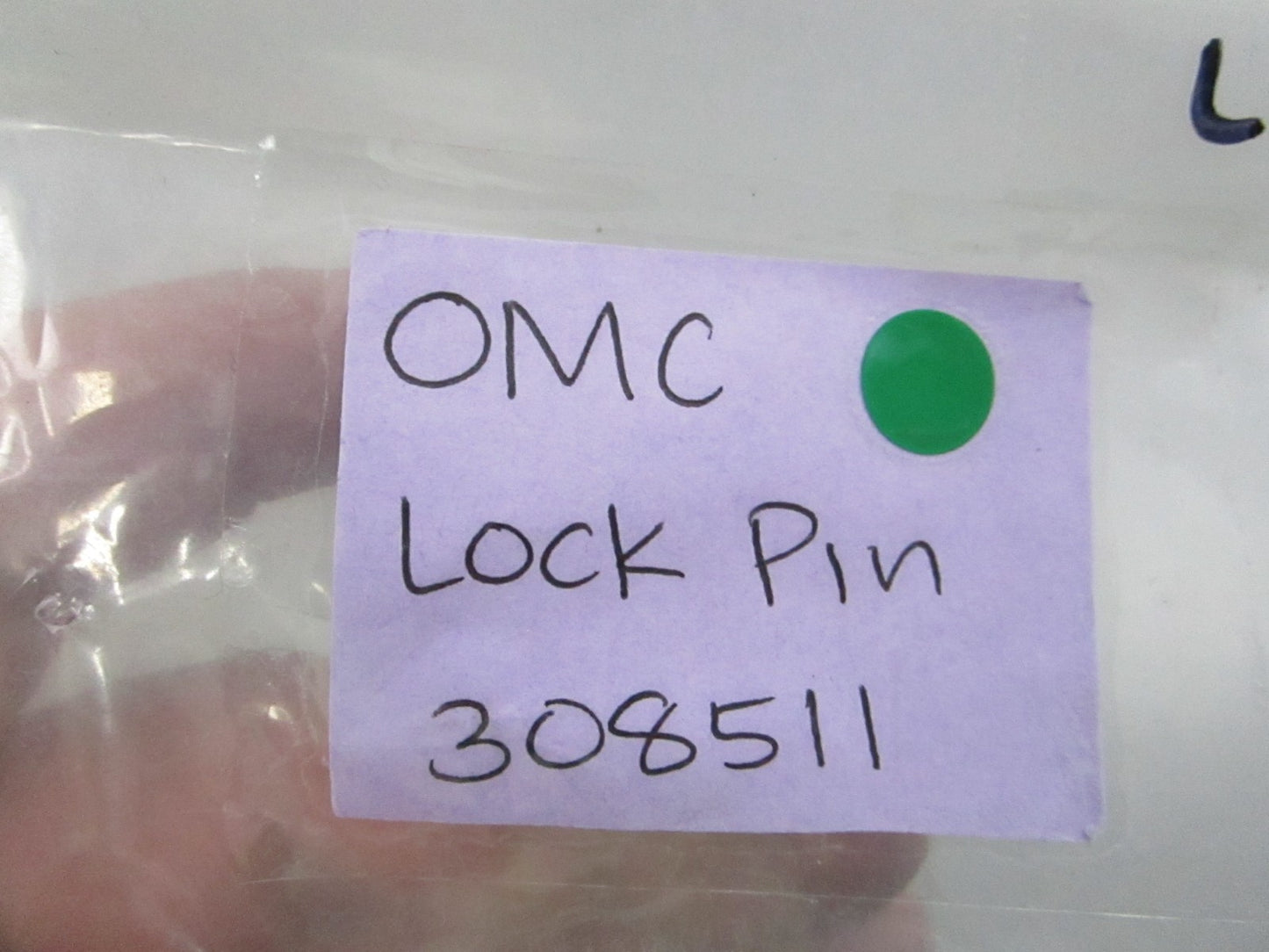 NEW OEM (LOT OF 2) 308511 0308511 OMC Johnson Evinrude Lock Pin 0810