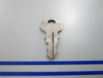 NEW OEM 501573 0501573 OMC Johnson Evinrude K58 Ignition Key 0810
