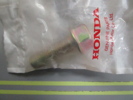 *NEW OEM* 0810 Honda Flange Bolt 95701-1003008