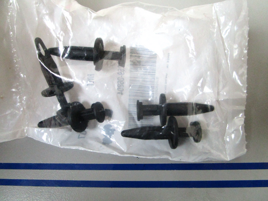 NEW OEM (LOT OF 5) 90269-06804-00 Yamaha Rivet 0810