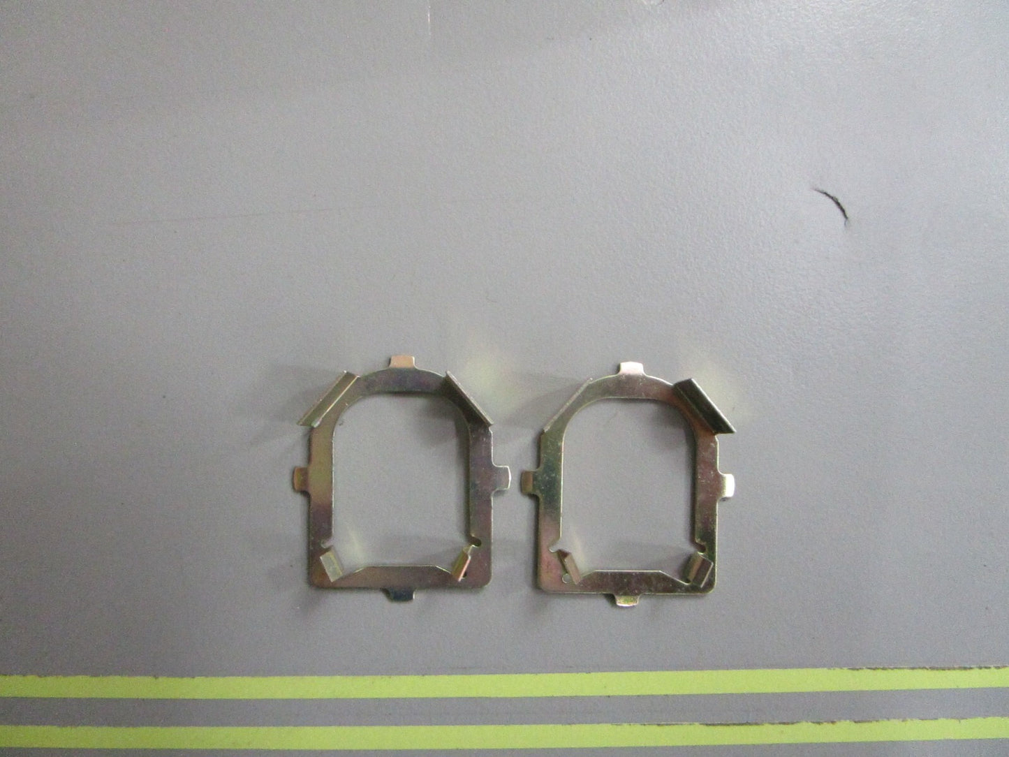 *NEW OEM* (LOT OF 2) 0810 OMC Johnson Evinrude Retaining Clip 126565 0126565