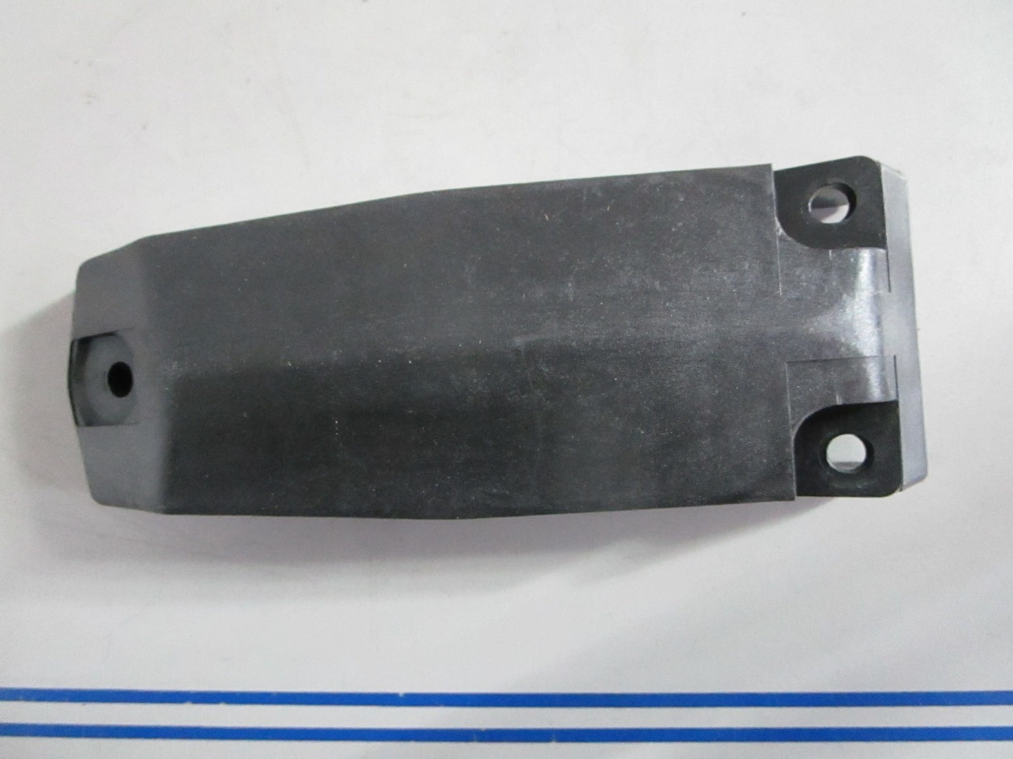NEW OEM 341426 0341426 OMC Johnson Evinrude Exhaust Relief Cover 0820