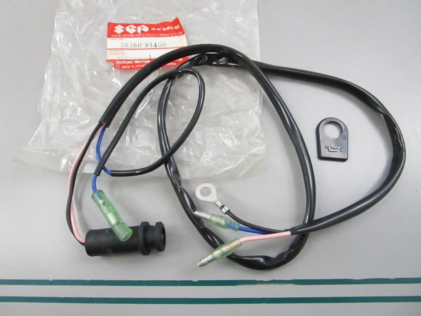 NEW OEM 36360-94400 Suzuki Oil Warning Lamp Assembly 0810