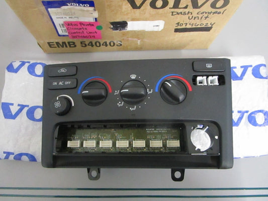 NEW OEM 30746024 Volvo Penta Climate Control Unit 0820