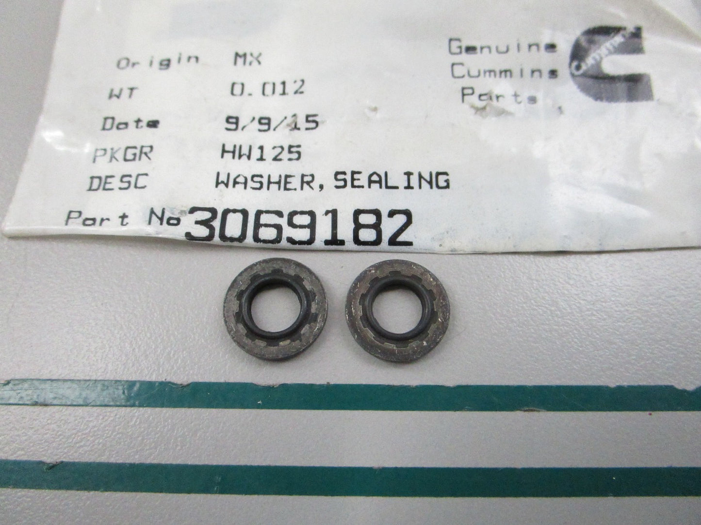 NEW OEM (LOT OF 2) 3069182 Cummins Sealing Washer 0810
