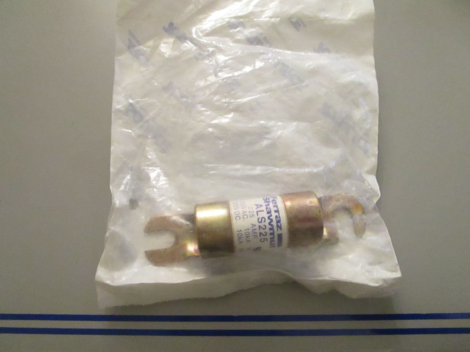 NEW Replaces: Crown CR076924-015 Total Source 225 AMP Forklift Fuse 0720