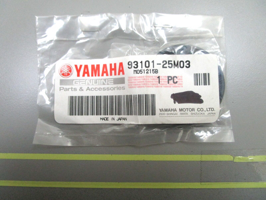 *NEW OEM* 0750 Yamaha OIL SEAL 93101-25M03