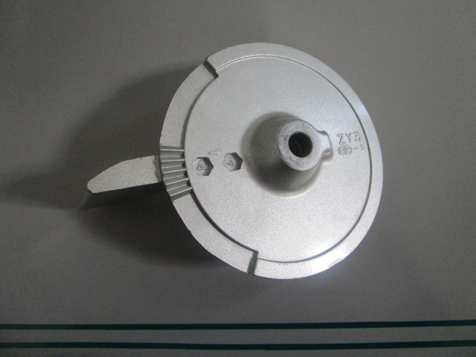NEW OEM 41107-ZY3-000ZA Honda Anode 0820