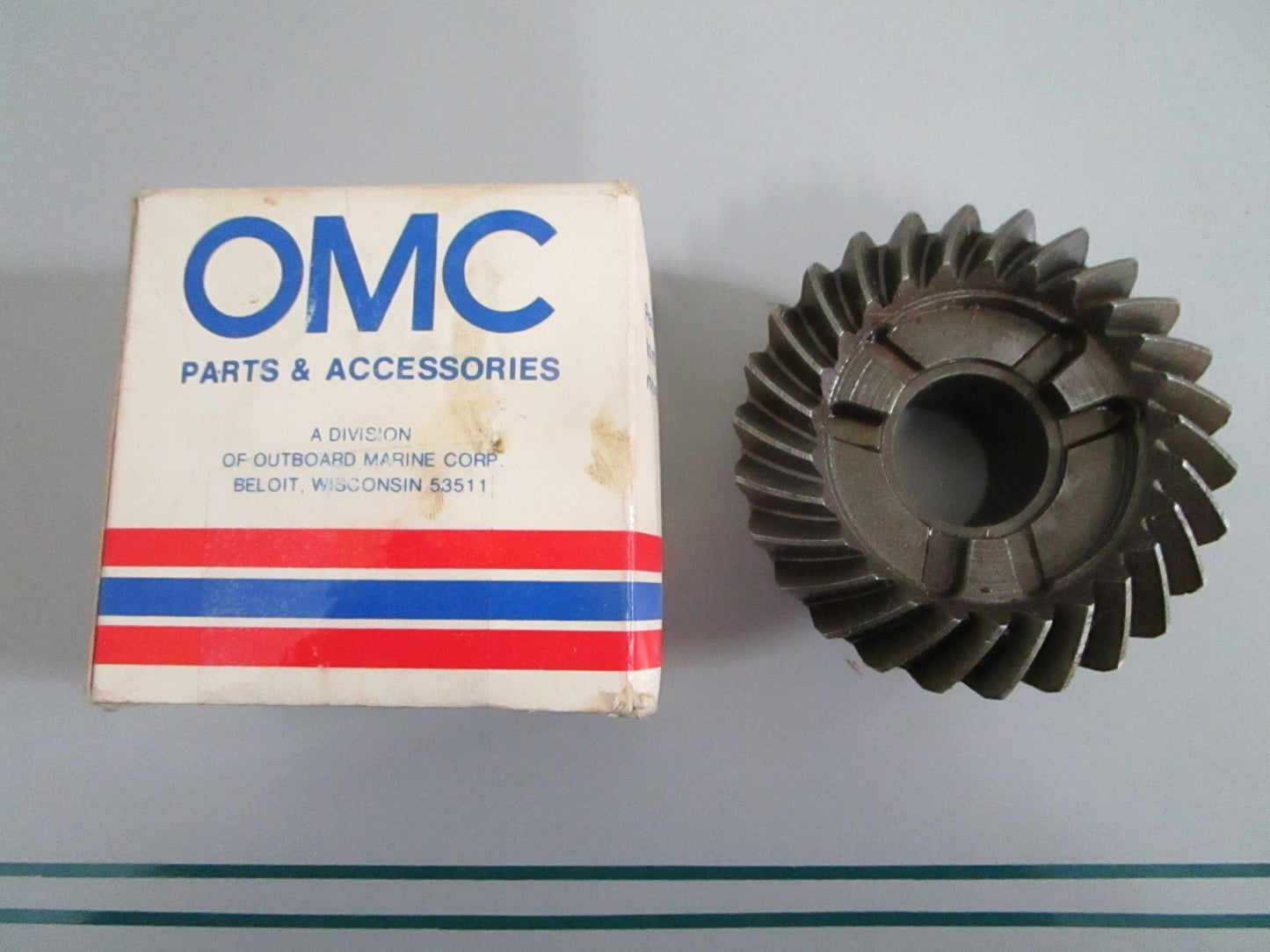NEW OEM 317838 0317838 OMC Johnson Evinrude 26T Gear 0820