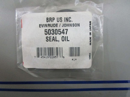 *NEW OEM* 0770 OMC Johnson Evinrude Oil Seal 5030547 05030547