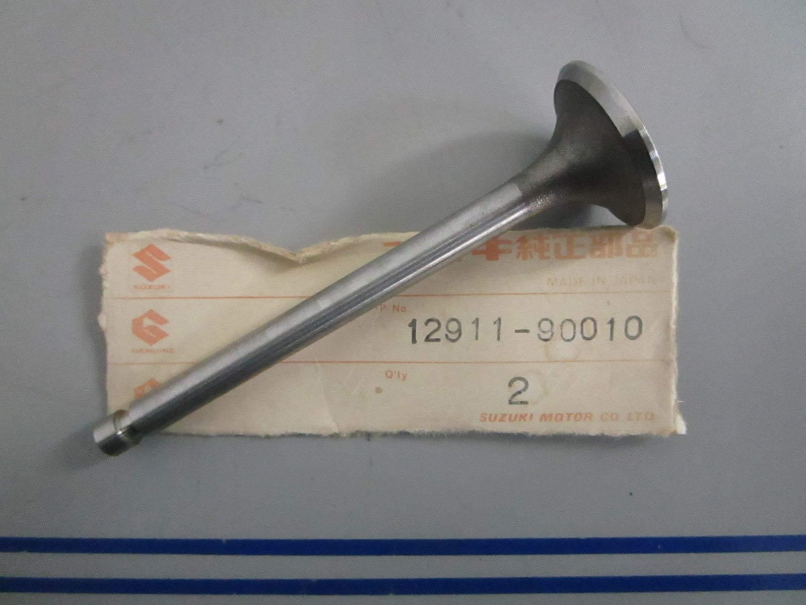 NEW OEM 12911-90010 Suzuki Intake Valve 0820