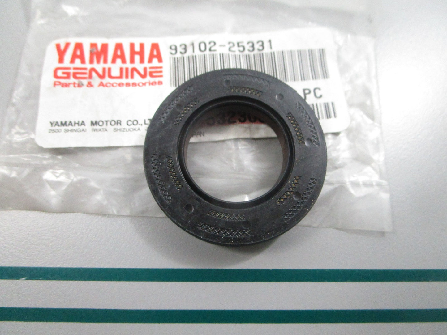 NEW OEM 93102-25331-00 Yamaha Oil Seal 0810