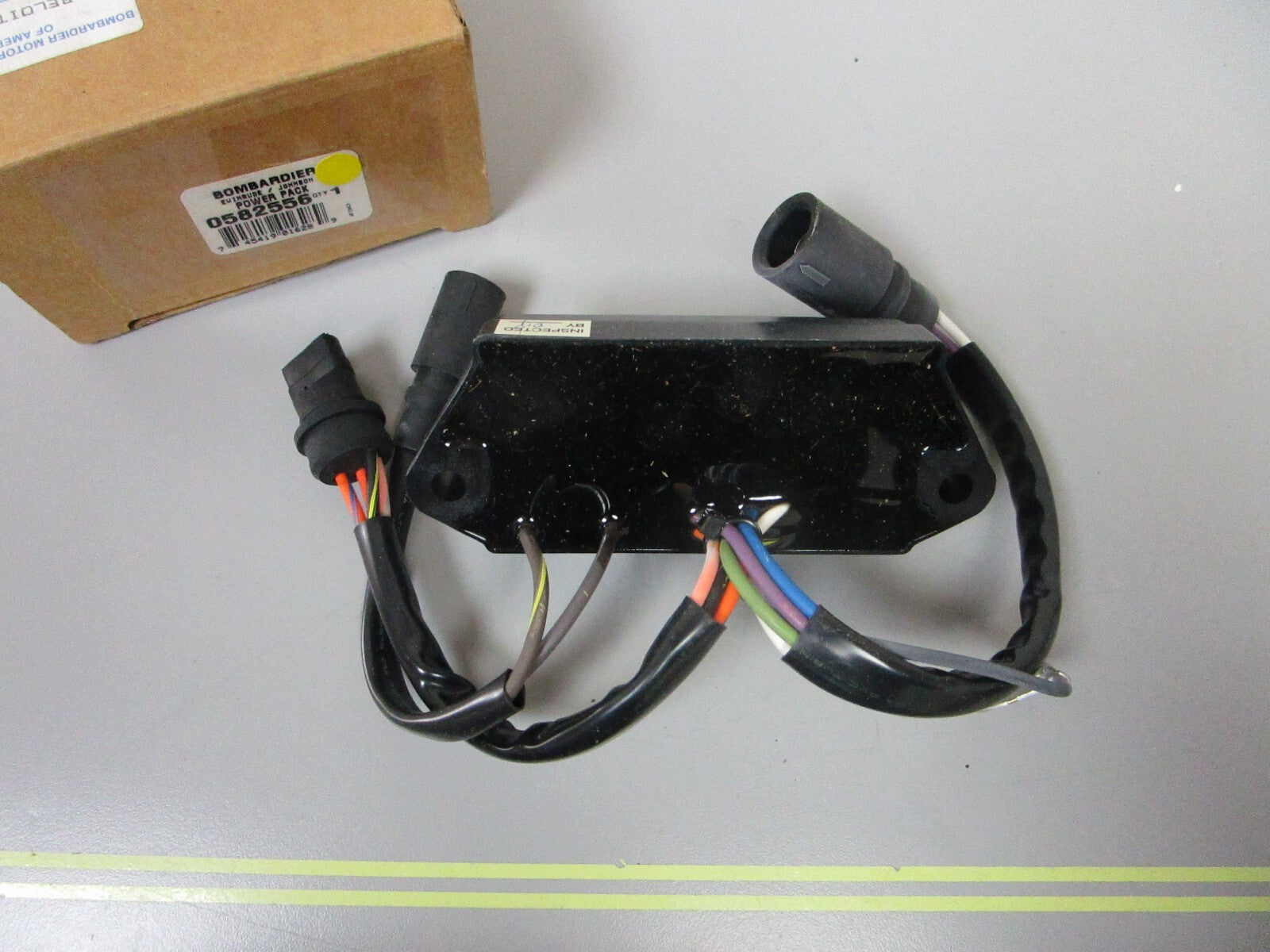 *NEW OEM* 0720 OMC Johnson Evinrude Power Pack 582556 0582556