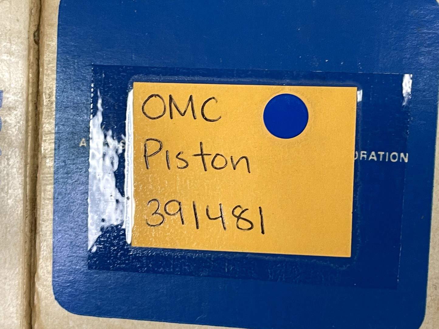 *NEW OEM* 0670 OMC Johnson Evinrude Piston 391481 0391481