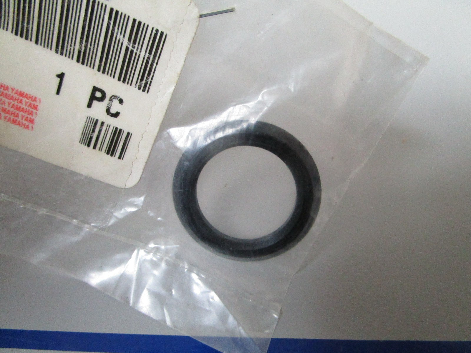NEW OEM 3JE-22475-00-00 Yamaha Dust Seal 0720
