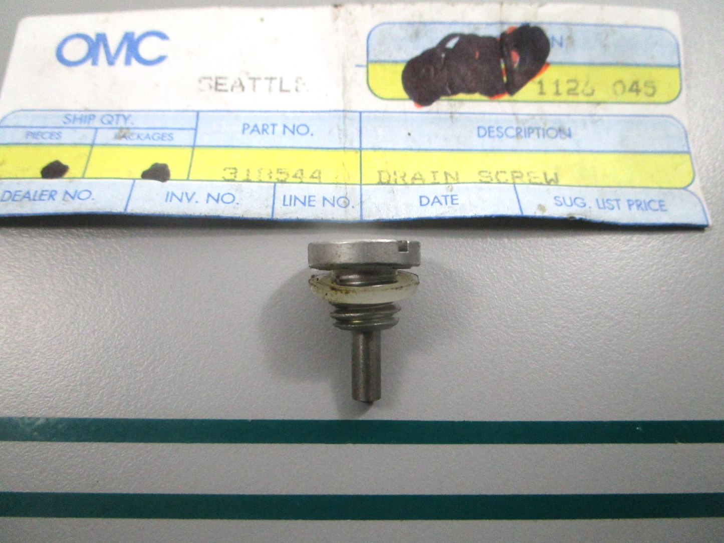 NEW OEM 318544 0318544 OMC Johnson Evinrude Drain Plug 0810