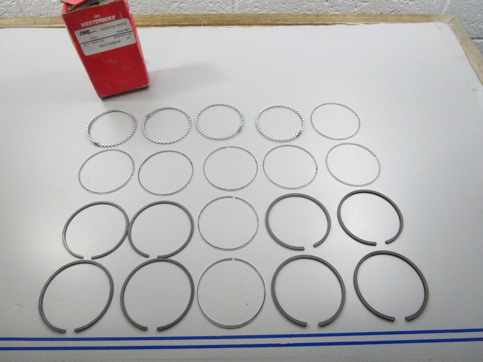 NEW OEM 34042 Westerbeke Ring Set 0810
