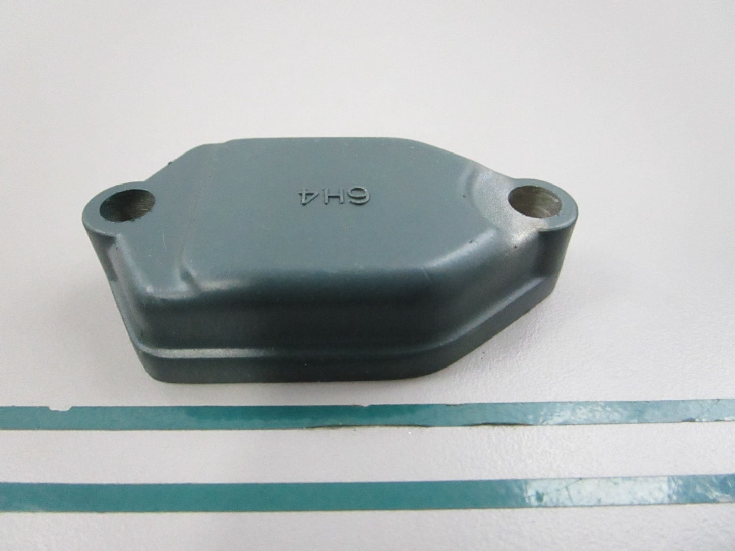 NEW OEM 6H4-12413-00-9M Yamaha Thermostat Cover 0810