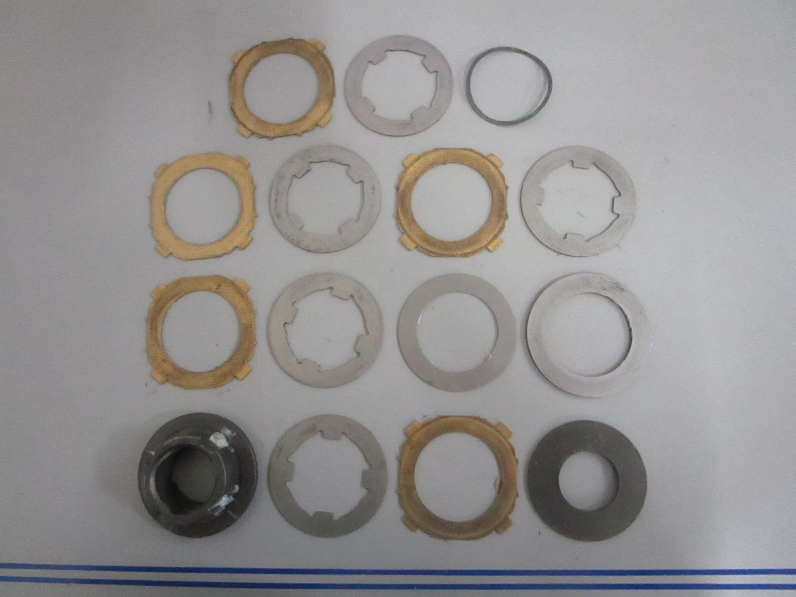 NEW OEM 842300 Volvo Penta Disc Clutch Pack 0820