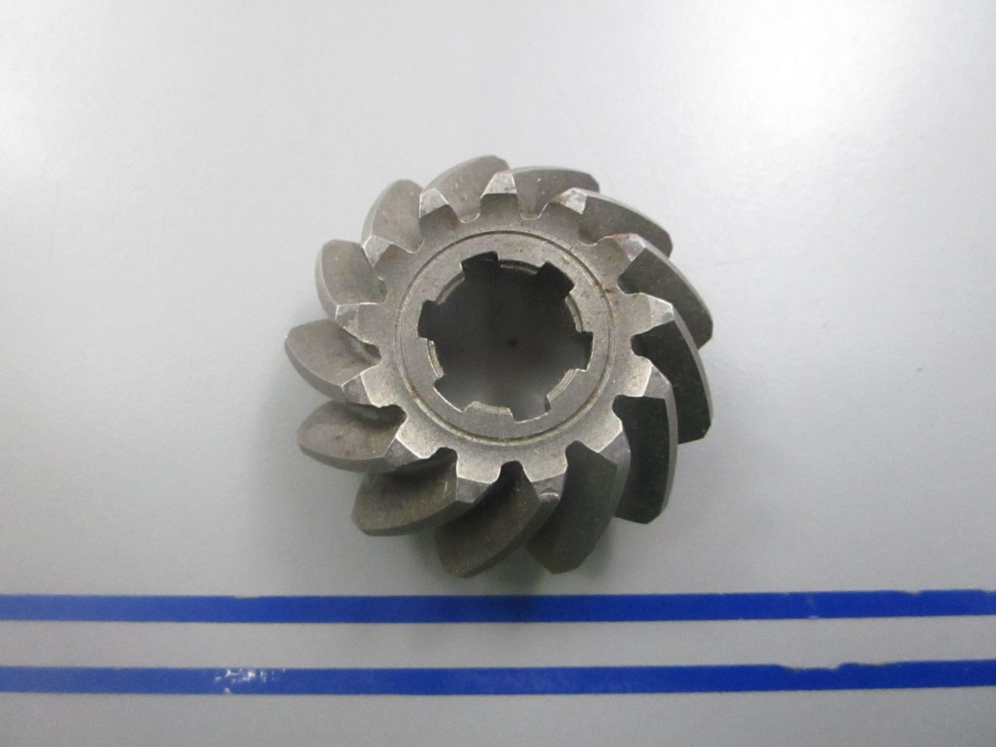*NEW OEM* 0810 Mercury Quicksilver Pinion Gear 43-84442T