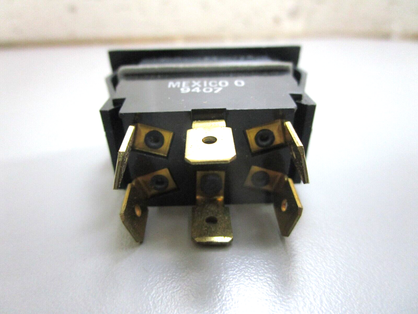 *NEW OEM* 0750 OMC Johnson Evinrude UNIT ROCKER 502389 0502389