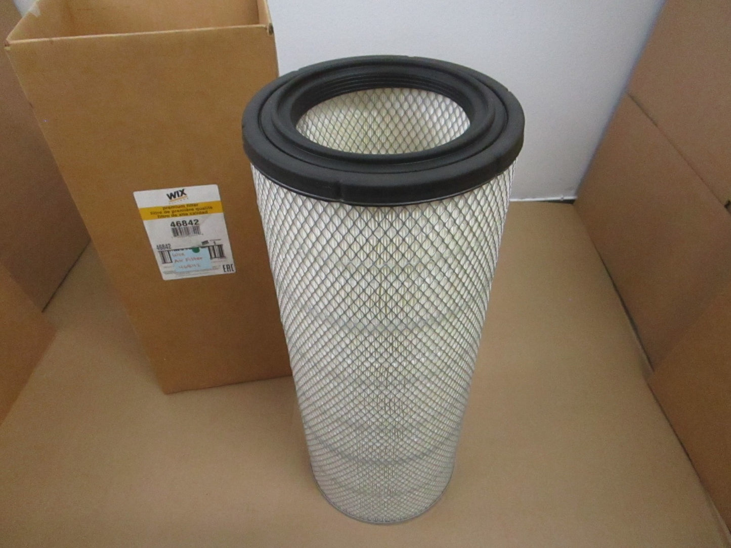 NEW OEM 46842 Wix Air Filter 0820
