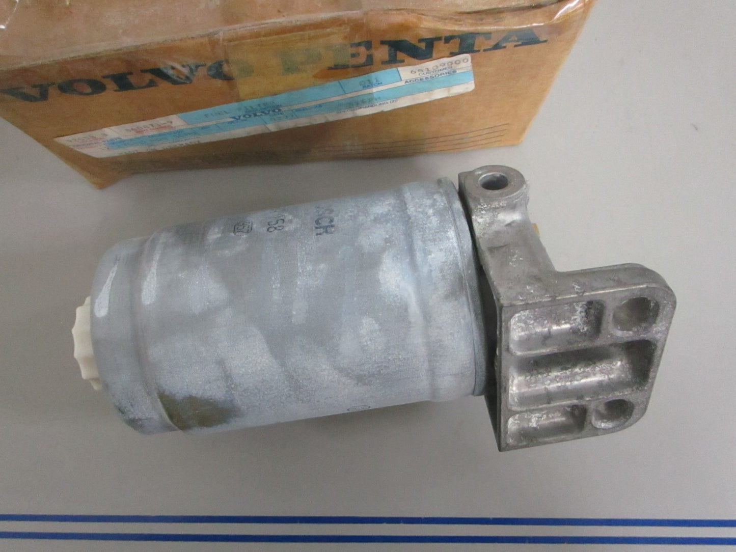 *NEW OEM* 0820 Volvo Penta Fuel Filter 860873