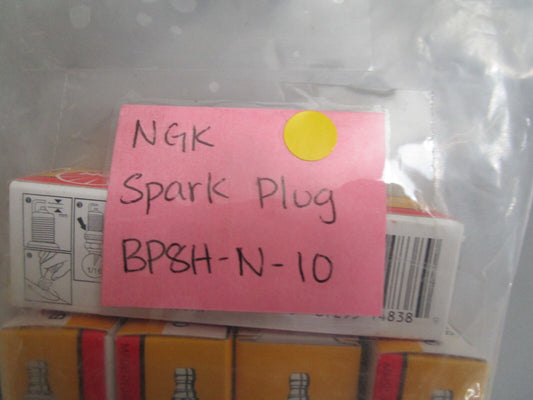 *NEW* (LOT OF 5) 0810 NGK Spark Plug BP8H-N-10