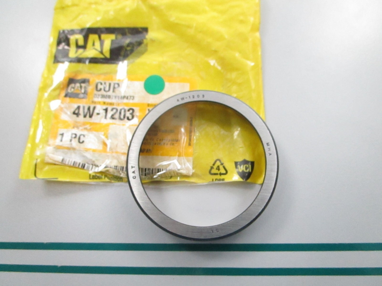 NEW OEM 4W-1203 CAT Roller Bearing Cup 0810