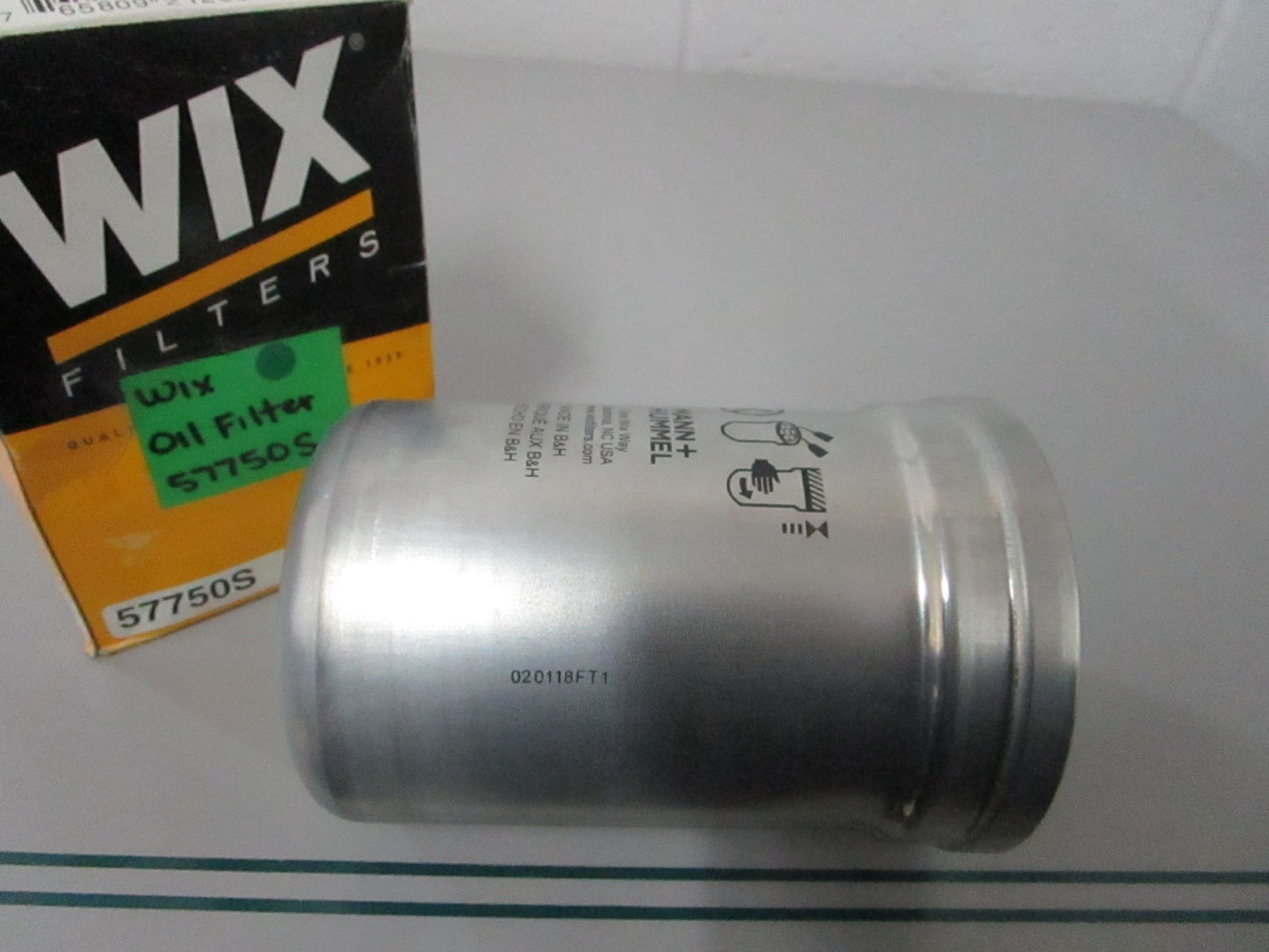 NEW 57750S WIX Oil Filter 0810