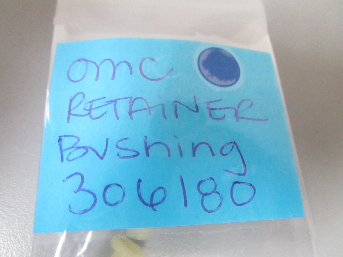 NEW OEM (LOT OF 4) 306180 0306180 OMC Johnson Evinrude Retainer Bushing 0810