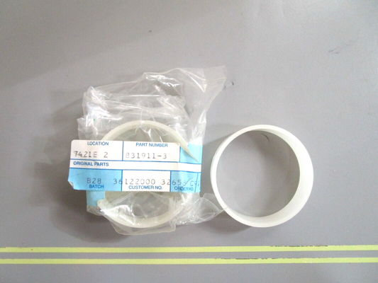 *NEW OEM* (LOT OF 2) 0750 Volvo Penta SPACER SLEEVE 831911