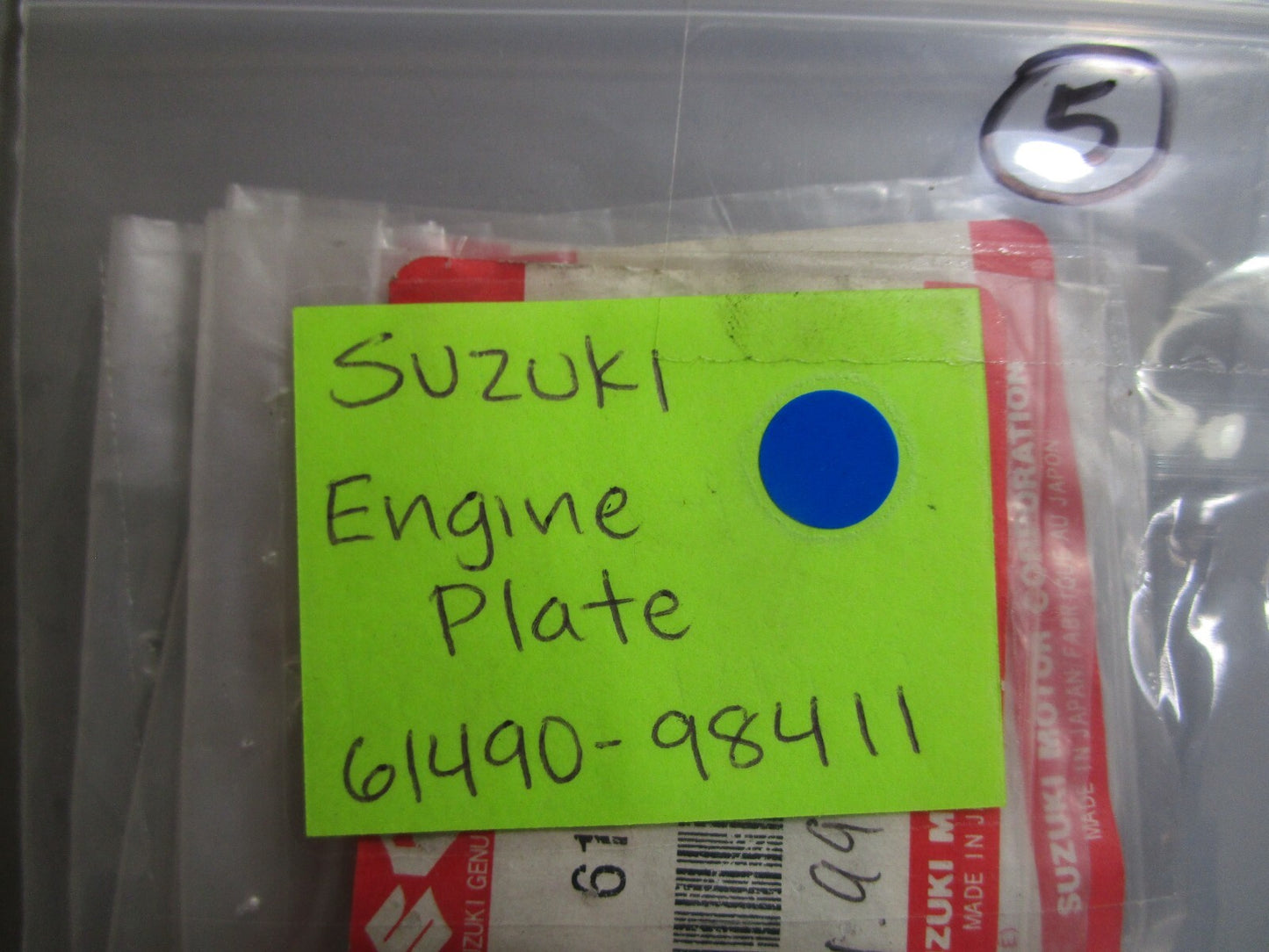 *NEW OEM* 0810 Suzuki Engine Plate 61490-98411