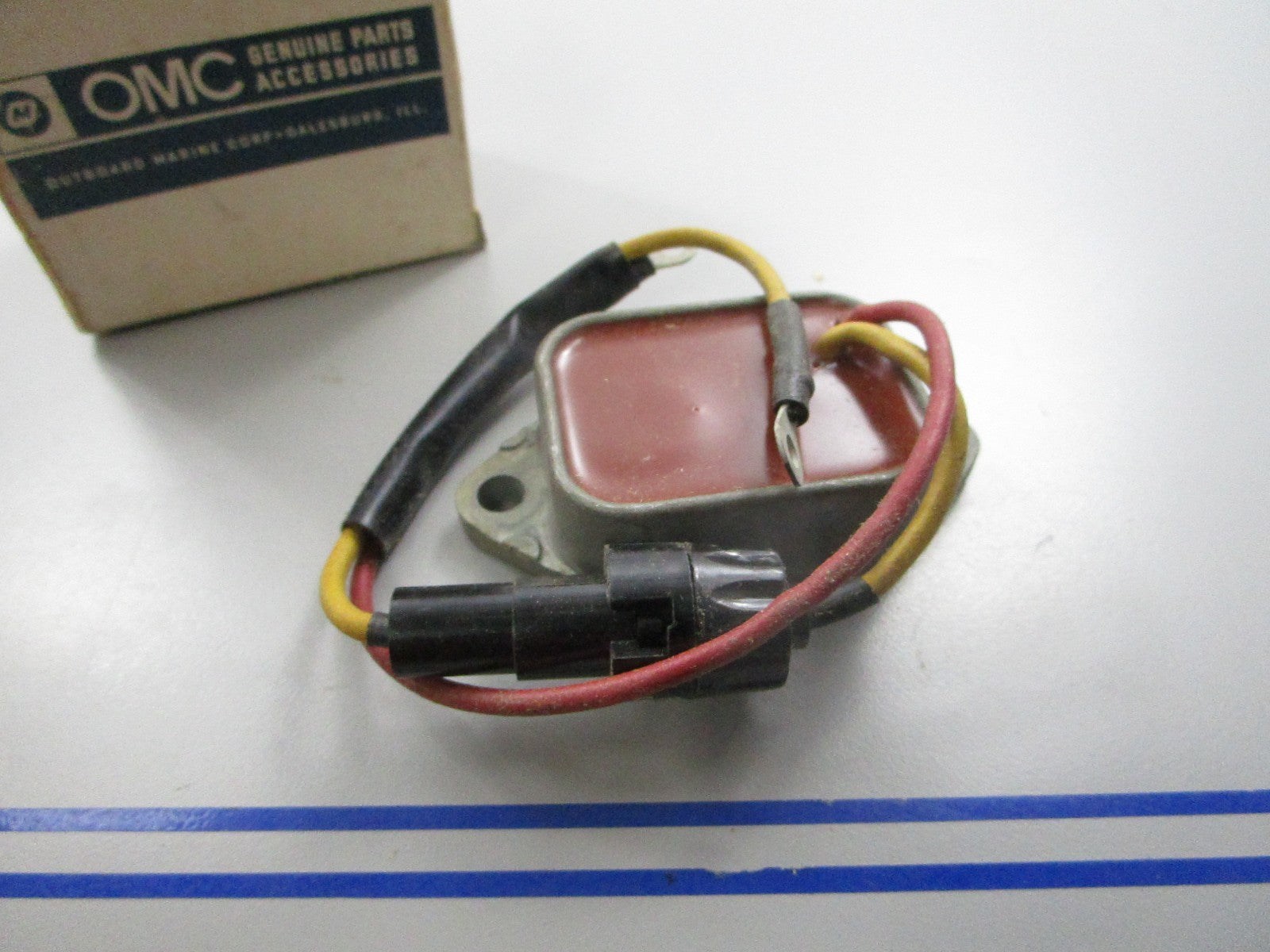 *NEW OEM* 0810 OMC Johnson Evinrude Voltage Regulator 580791 0580791