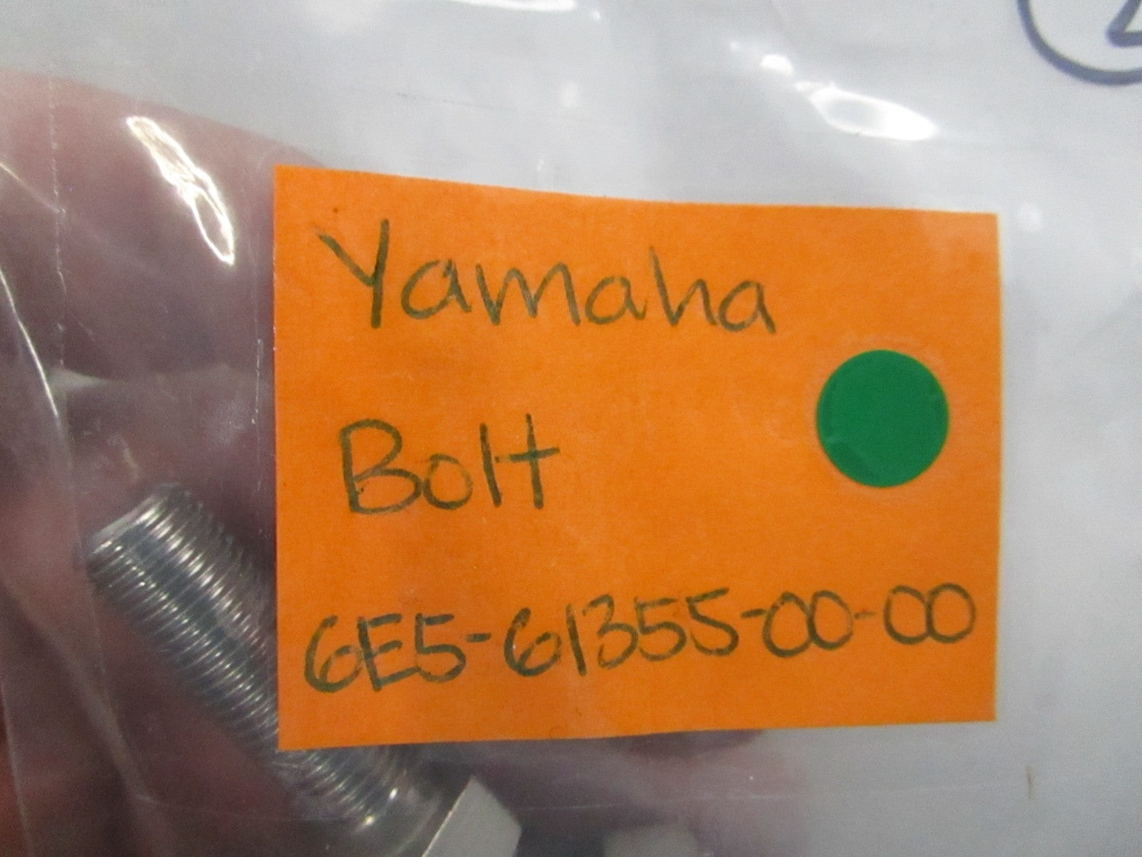 NEW OEM 6E5-61355-00-00 Yamaha Bolt 0810