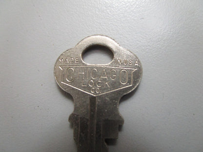 *NEW OEM* 0810 OMC Johnson Evinrude Ignition Key KF26 501541 0501541