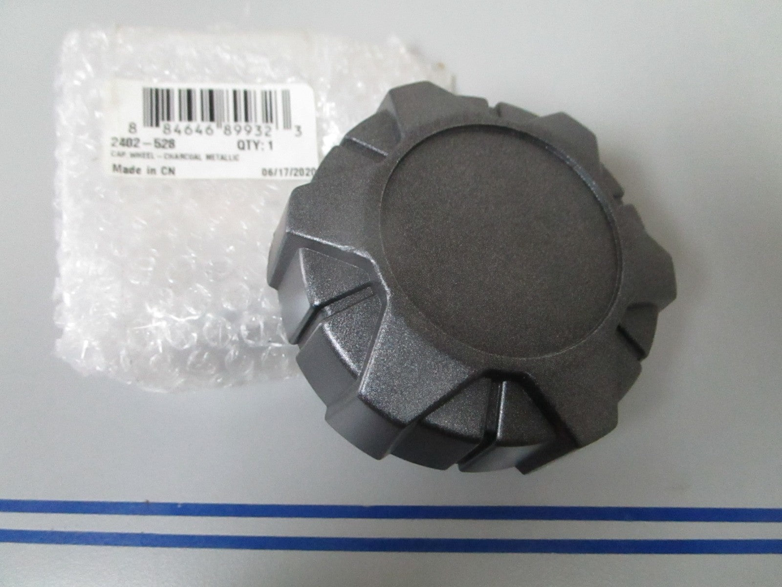 *NEW OEM* 0720 Arctic Cat Charcoal Metallic Wheel Cap 2402-528
