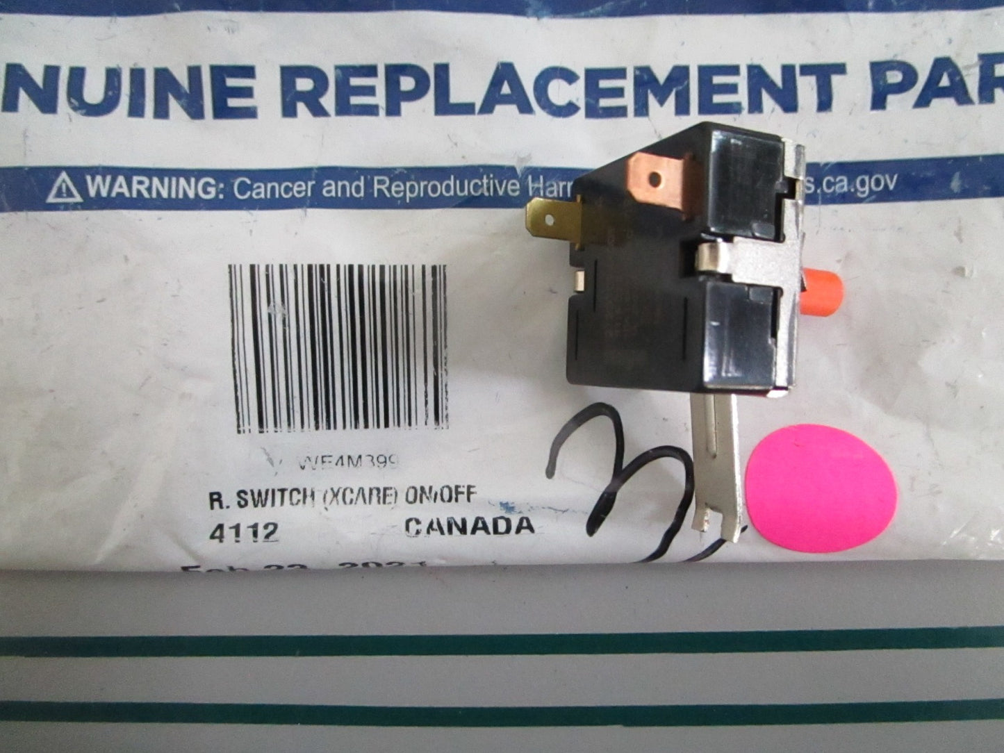 NEW OEM WE4M399 GE On/Off Switch 0820