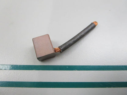NEW OEM 688-43891-01-00 Yamaha Brush 0810