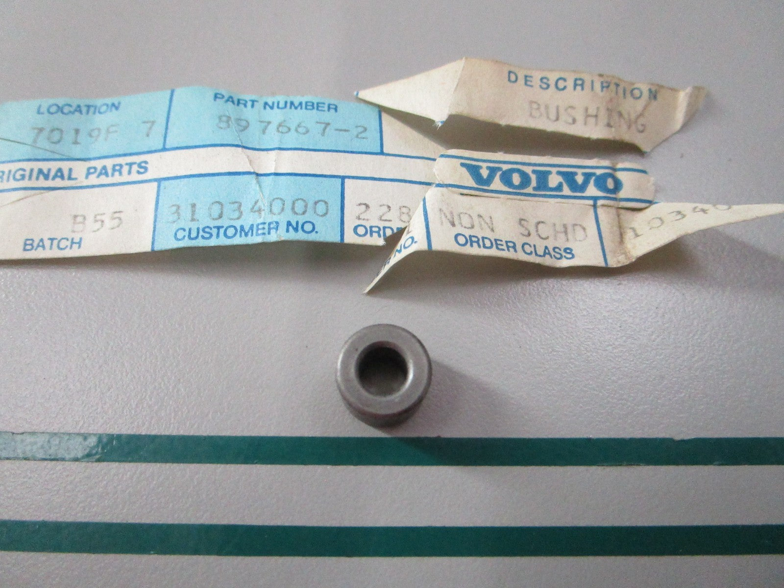 NEW OEM 897667 Volvo Penta Bushing 0810