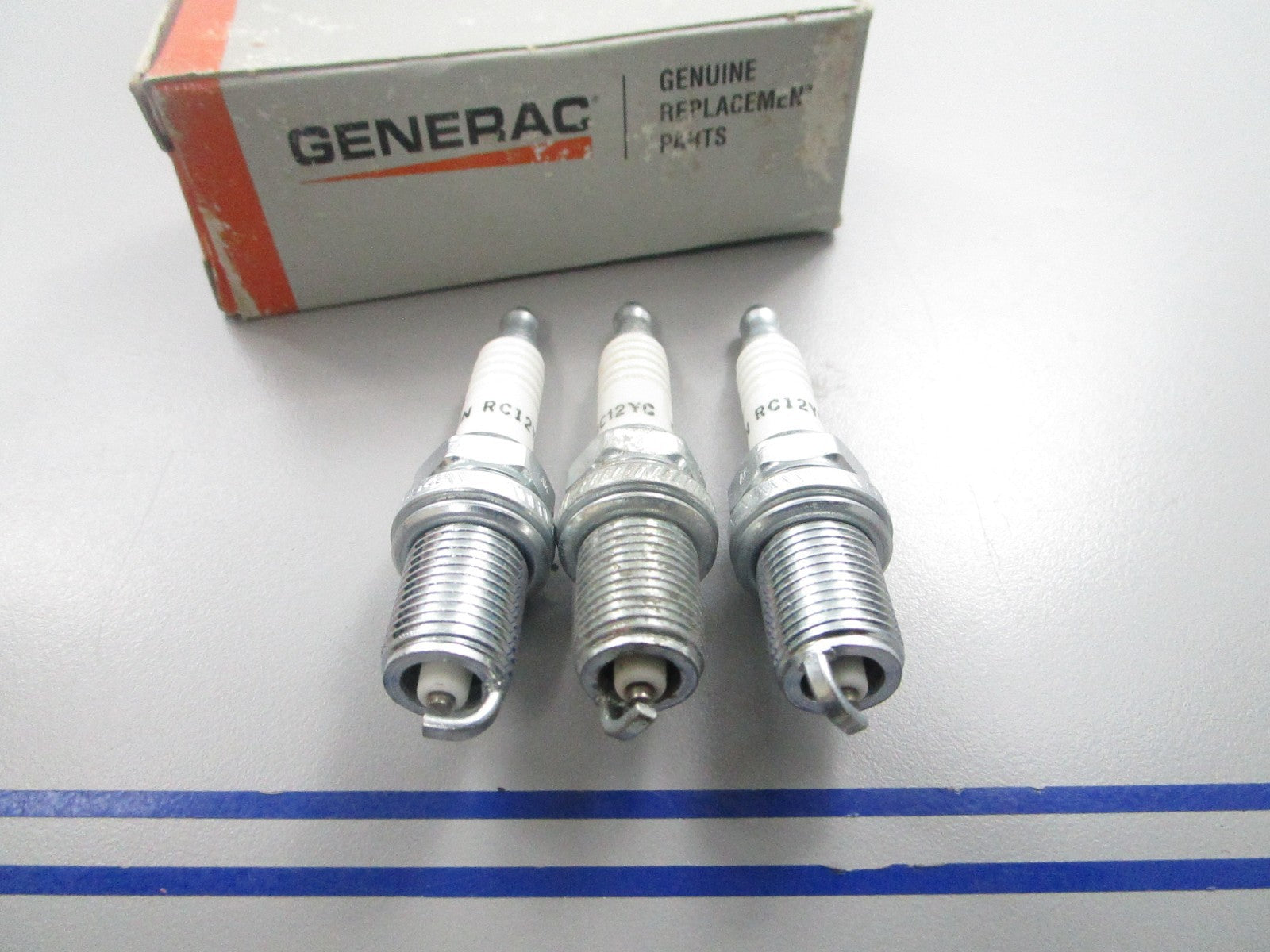 *NEW OEM* (LOT OF 3) 0810 Generac Champion Spark Plug RC12YC 0G0767A