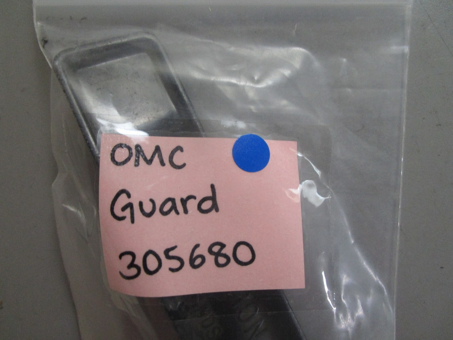 *NEW OEM* 0810 OMC Johnson Evinrude Guard 305680 0305680