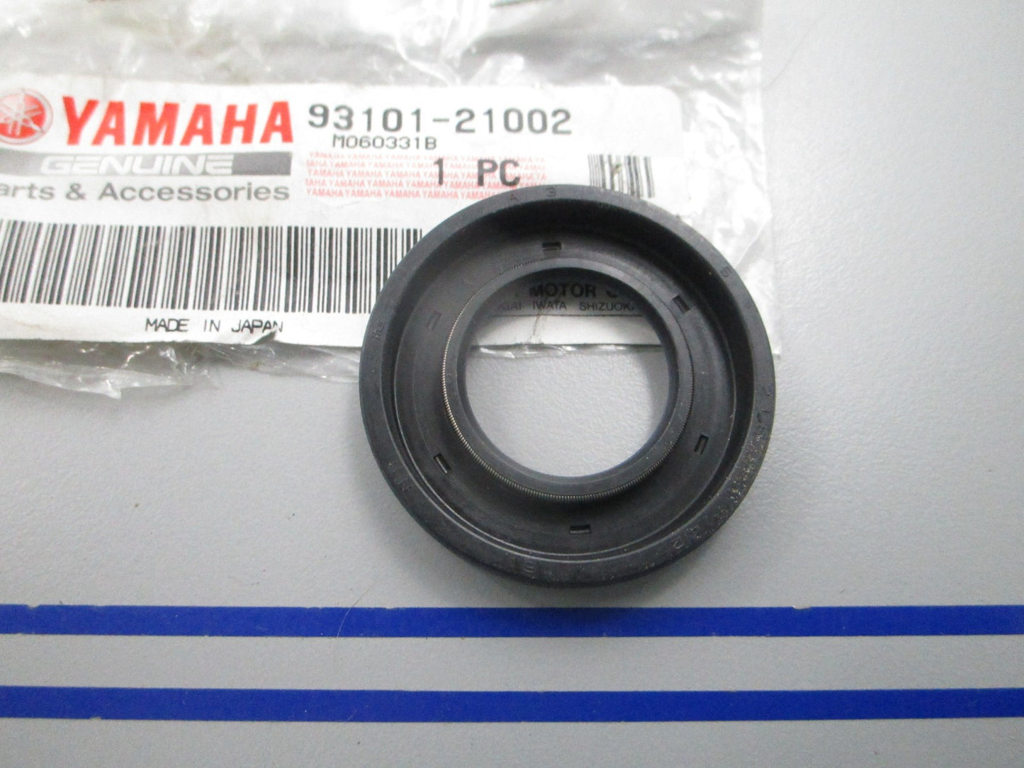NEW OEM 93101-21002-00 Yamaha Oil Seal 0810