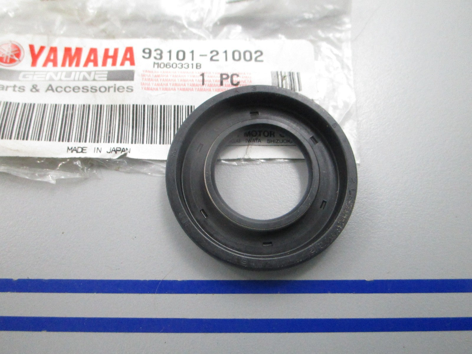 NEW OEM 93101-21002-00 Yamaha Oil Seal 0810