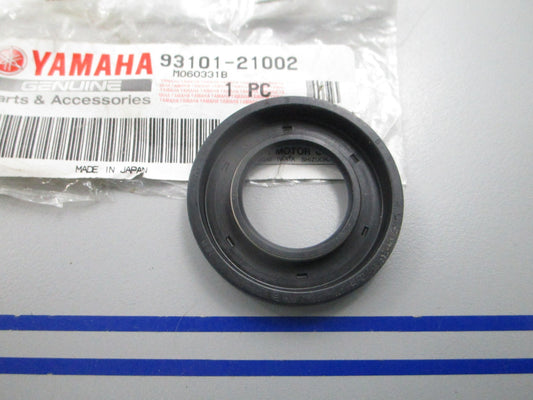 NEW OEM 93101-21002-00 Yamaha Oil Seal 0810