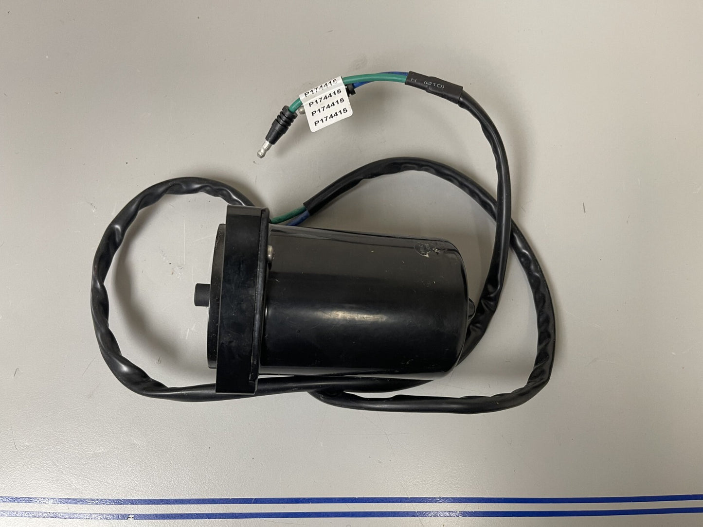 *NEW OEM* 0670 Mercury Quicksilver Trim Motor Kit 8M0031551