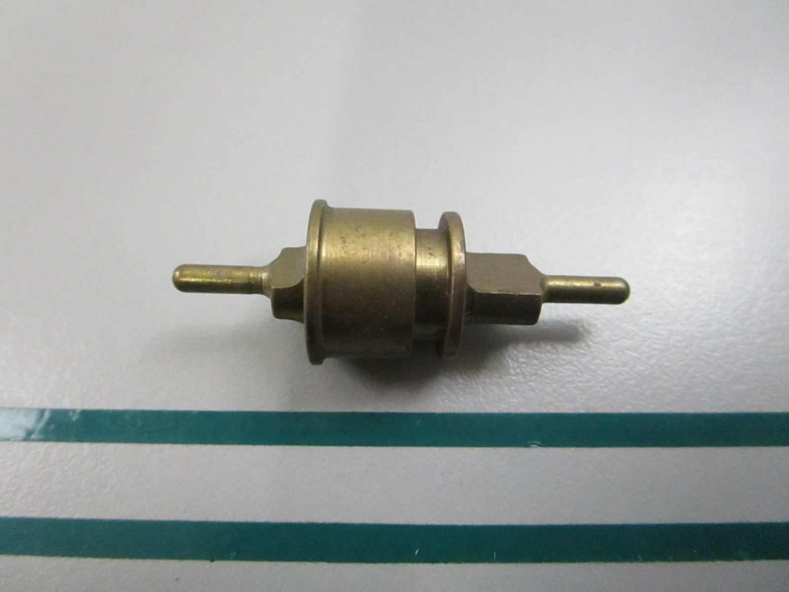 NEW OEM 323848 0323848 OMC Johnson Evinrude Pump Control Piston 0810