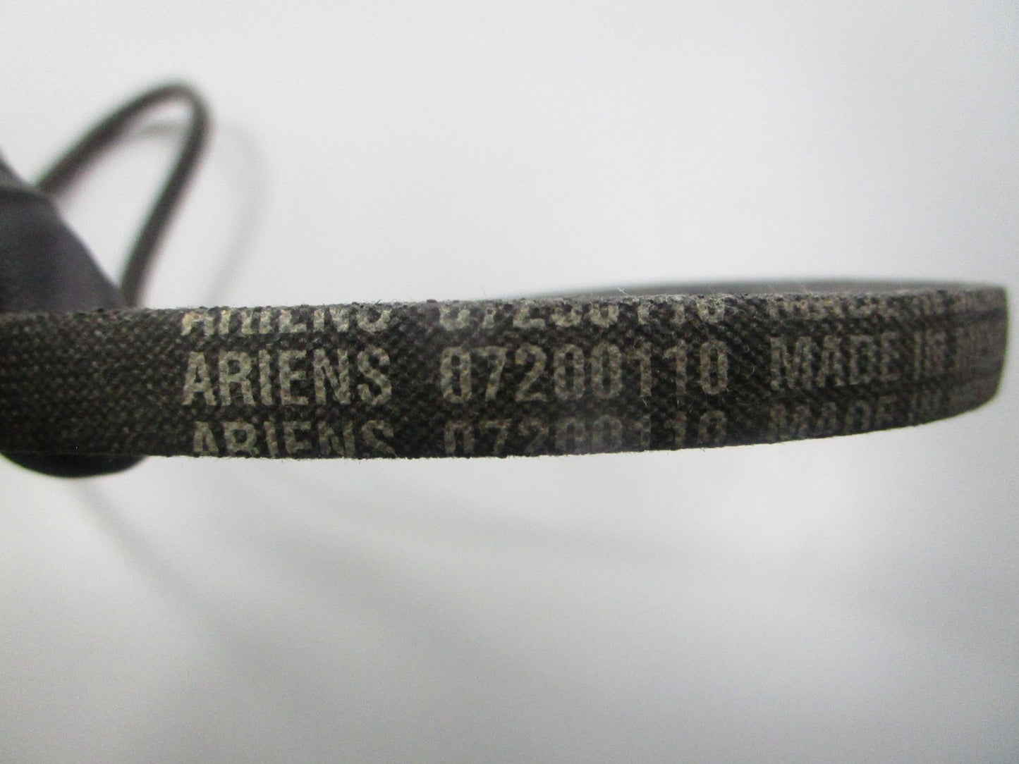 NEW OEM 07200110 Ariens Belt 0810